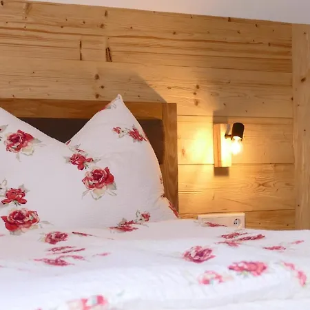 Ferienhaus Weisspriach 別荘